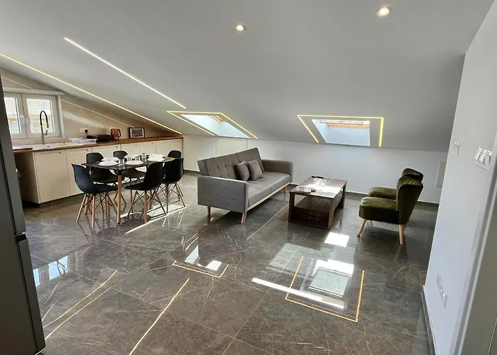 Trendy Loft Apartment